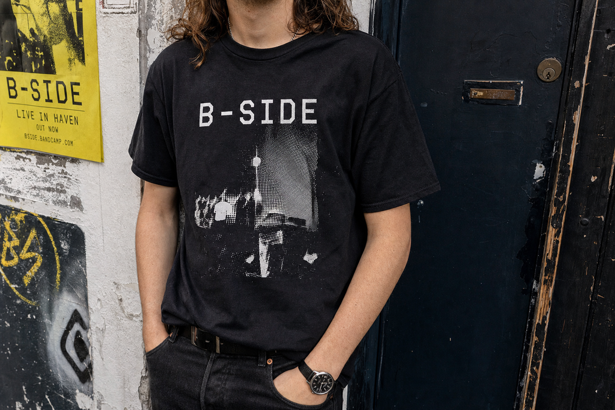 B-SIDE Tee Classic context view