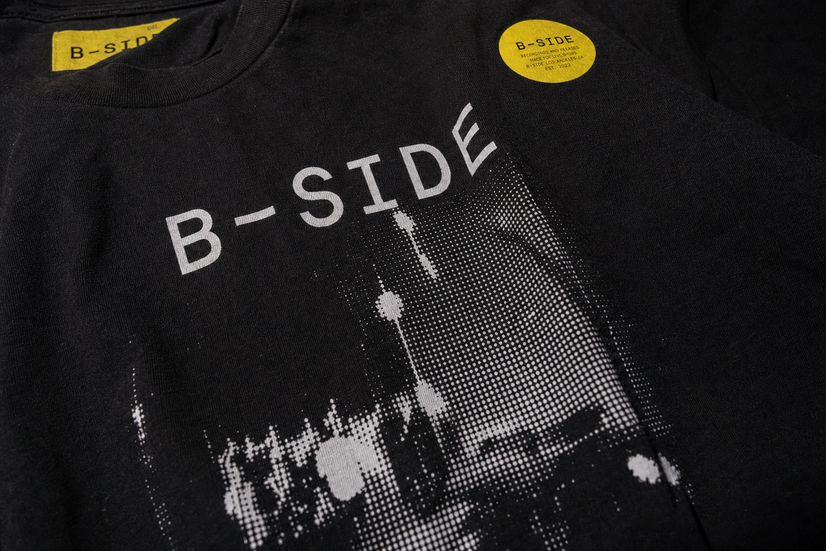 B-SIDE Tee Classic detail view